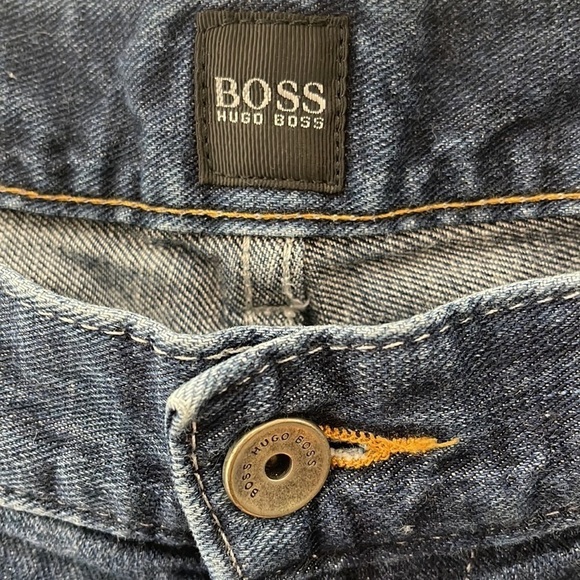 HUGO BOSS Texas Jeans Size 36 - Picture 4 of 5